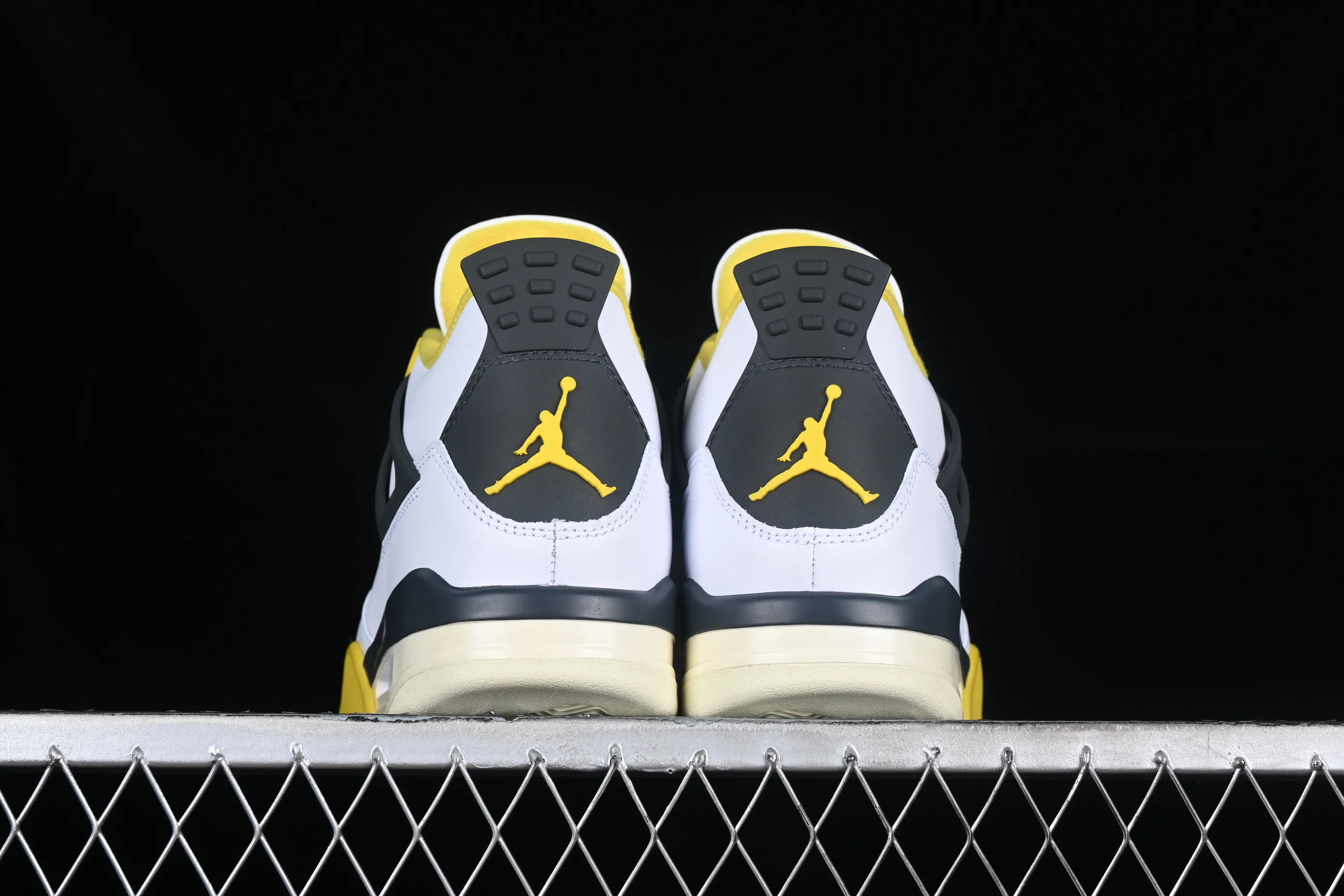 All categories Air Jordan Jordan series basketball shoes Air Jordan 4 L version Air Jordan 4 Retro "Vivid Sulfur" AJ4 Joe 4 White Thunder AQ9129-101